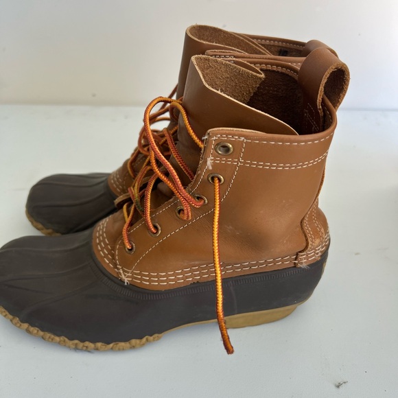 LL Bean Duck Boots size women’s 9 - Picture 2 of 3